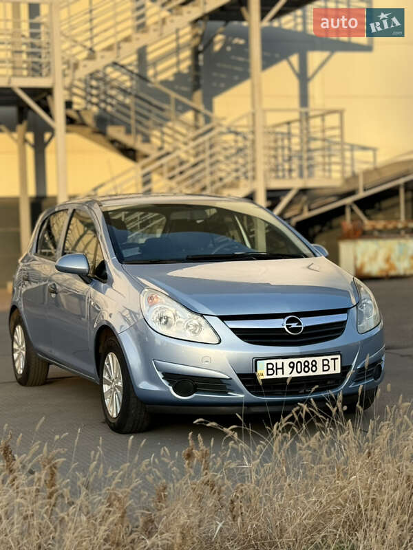 Хэтчбек Opel Corsa 2008 в Одессе