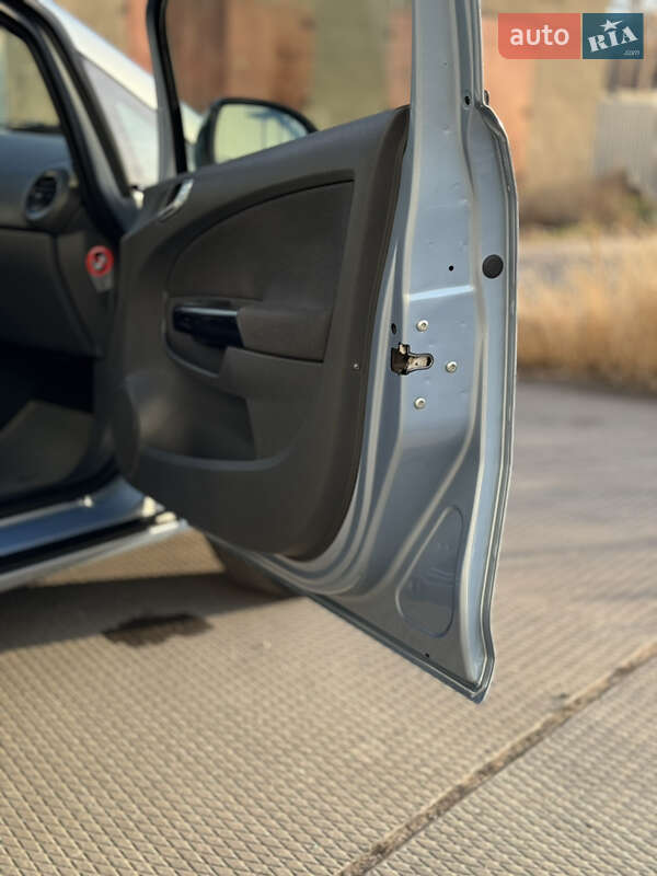 Хэтчбек Opel Corsa 2008 в Одессе
