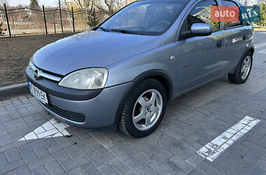 Хетчбек Opel Corsa 2003 в Івано-Франківську