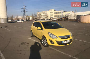 Хетчбек Opel Corsa 2013 в Києві