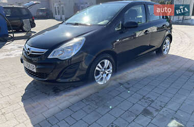 Хетчбек Opel Corsa 2012 в Івано-Франківську