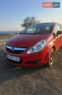 Хэтчбек Opel Corsa 2008 в Черноморске