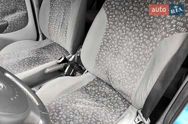 Хэтчбек Opel Corsa 2001 в Киеве