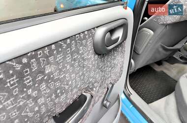 Хэтчбек Opel Corsa 2001 в Киеве