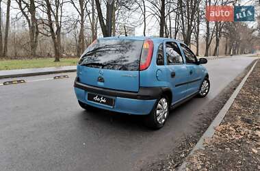 Хэтчбек Opel Corsa 2001 в Киеве