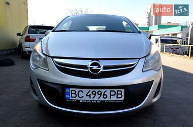 Хэтчбек Opel Corsa 2012 в Львове