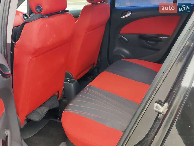 Хэтчбек Opel Corsa 2006 в Харькове