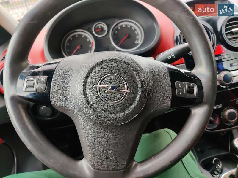 Хэтчбек Opel Corsa 2006 в Харькове