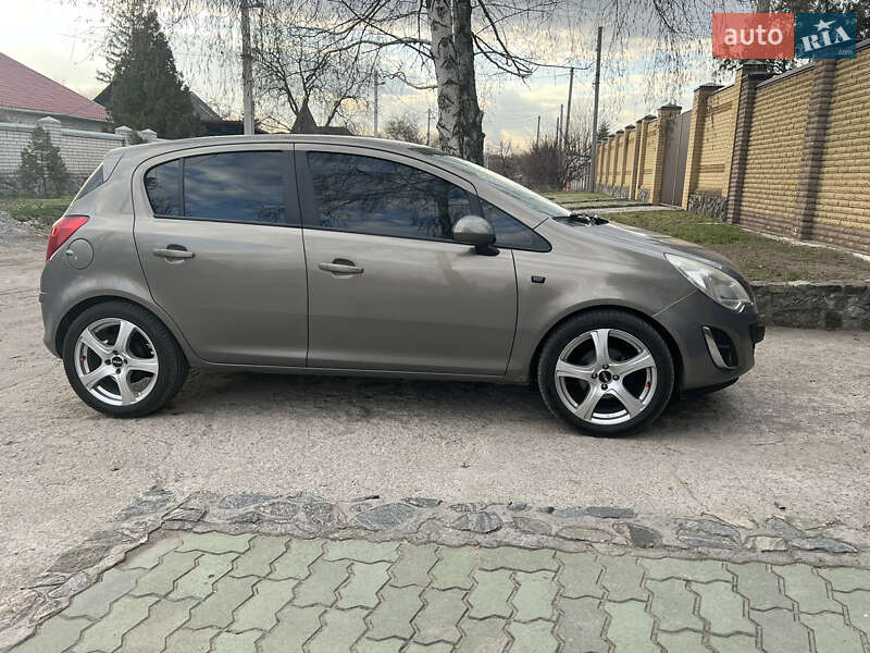 Opel Corsa 2013 Opel Corsa 2013