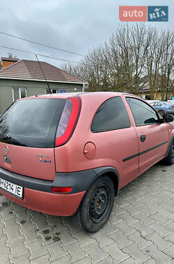 Хэтчбек Opel Corsa 2001 в 