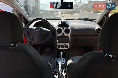 Хэтчбек Opel Corsa 2008 в 