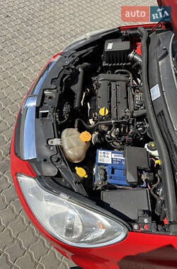 Хэтчбек Opel Corsa 2008 в 