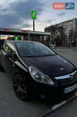 Хэтчбек Opel Corsa 2008 в 