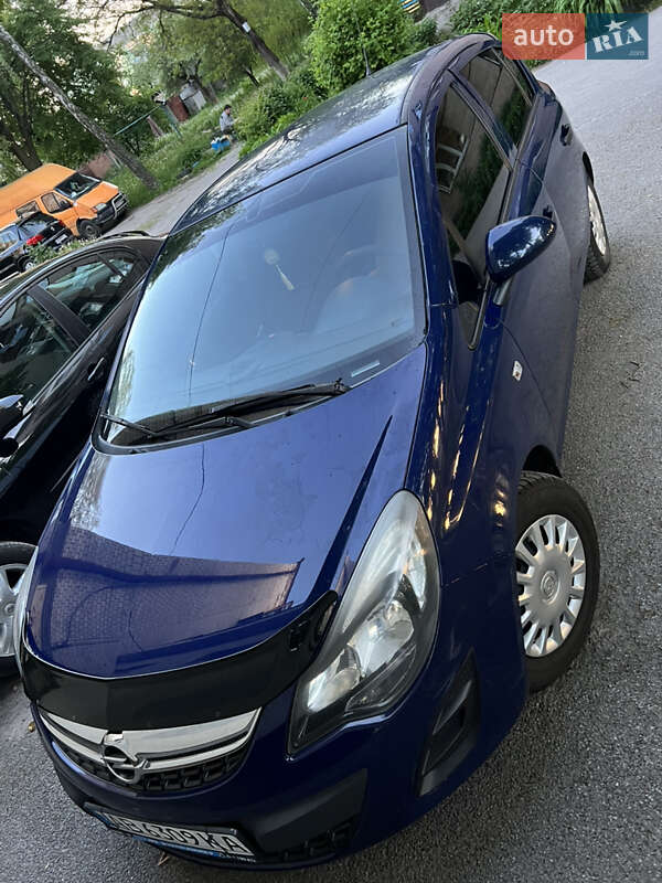 Хэтчбек Opel Corsa 2014 в Могилев-Подольске