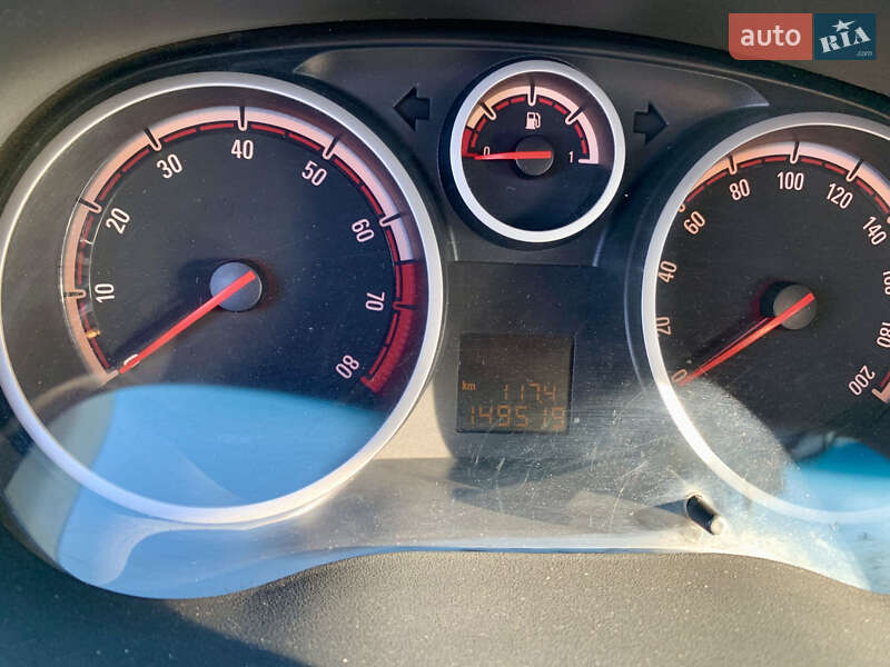 Хетчбек Opel Corsa 2012 в Боярці