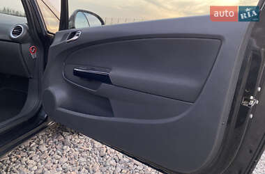 Хэтчбек Opel Corsa 2014 в 