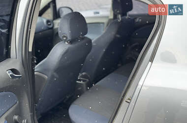 Хэтчбек Opel Corsa 2007 в 