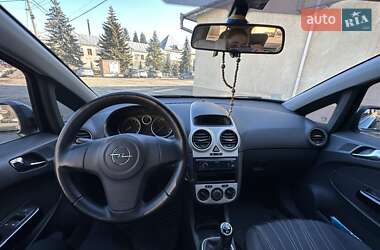 Хэтчбек Opel Corsa 2008 в 