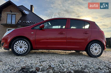 Хетчбек Opel Corsa 2007 в 