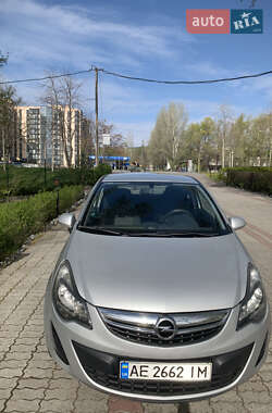 Хэтчбек Opel Corsa 2014 в 