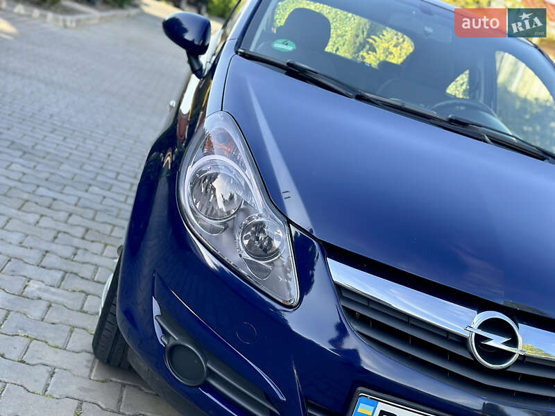 Хэтчбек Opel Corsa 2009 в Одессе