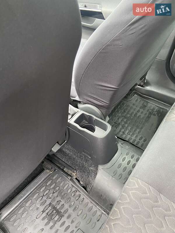 Хэтчбек Opel Corsa 2013 в Чернигове