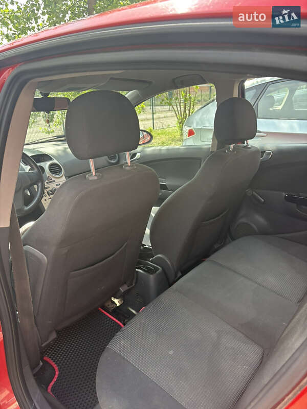 Хэтчбек Opel Corsa 2009 в Гайсине