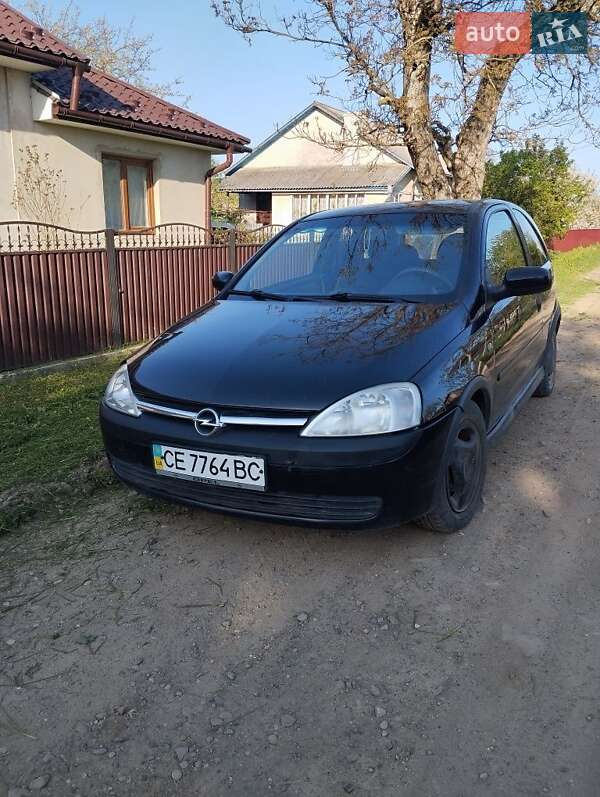 Хетчбек Opel Corsa 2002 в Чернівцях