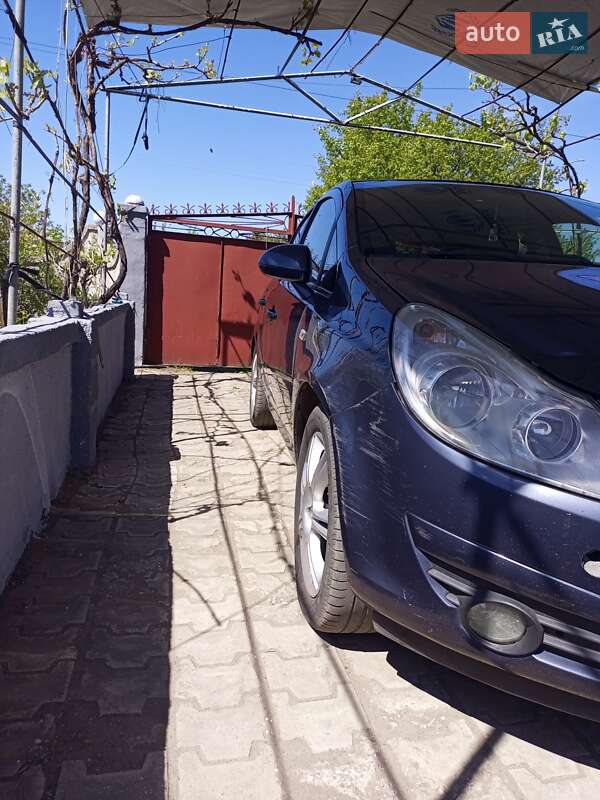 Хетчбек Opel Corsa 2008 в Миколаєві