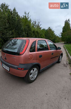 Хэтчбек Opel Corsa 2001 в 
