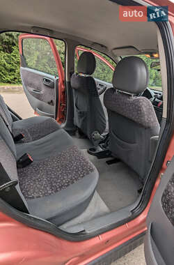 Хэтчбек Opel Corsa 2001 в 