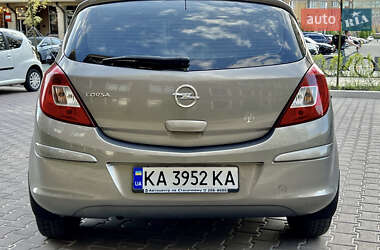 Хэтчбек Opel Corsa 2012 в 