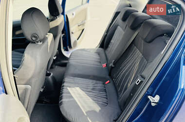 Хэтчбек Opel Corsa 2007 в 