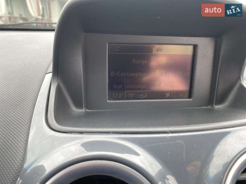 Хэтчбек Opel Corsa 2012 в Луцке