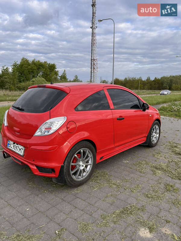 Хэтчбек Opel Corsa 2009 в Львове