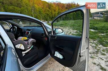 Хетчбек Opel Corsa 2012 в 