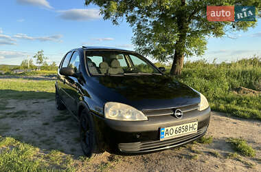 Хетчбек Opel Corsa 2001 в Ужгороді