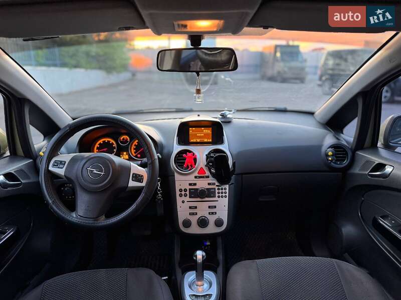 Хетчбек Opel Corsa 2007 в Сумах