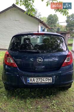 Хетчбек Opel Corsa 2013 в 