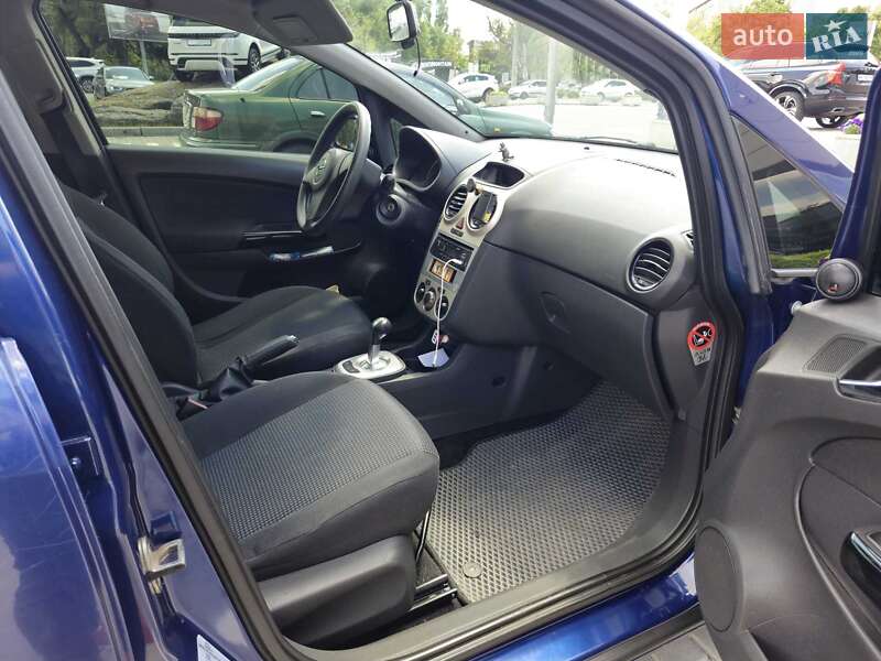 Хэтчбек Opel Corsa 2007 в Одессе