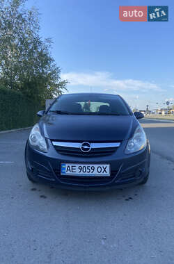 Хэтчбек Opel Corsa 2010 в Днепре