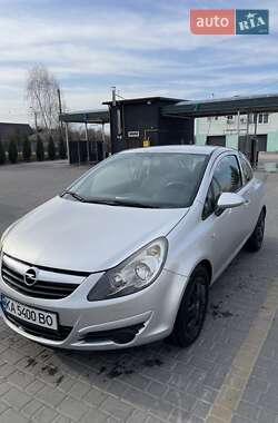 Хетчбек Opel Corsa 2008 в Києві