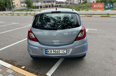 Хетчбек Opel Corsa 2007 в 
