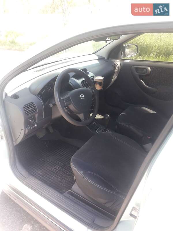 Хэтчбек Opel Corsa 2002 в Запорожье