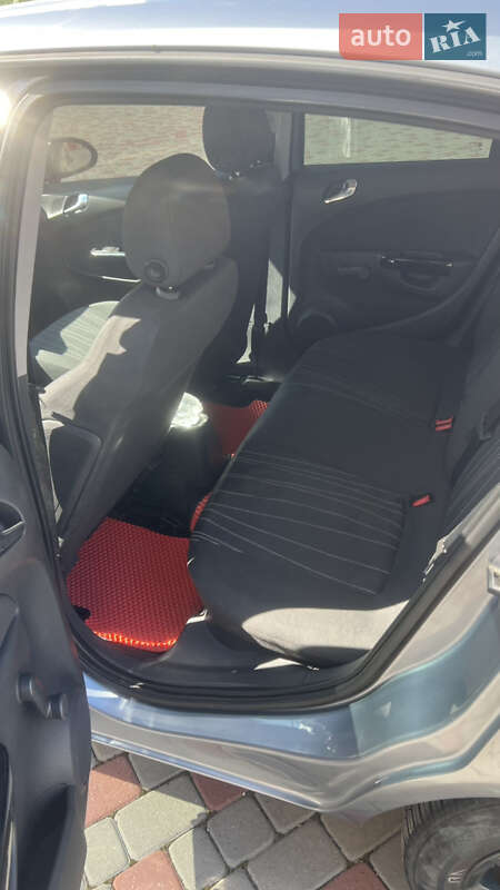 Хэтчбек Opel Corsa 2007 в Ивано-Франковске