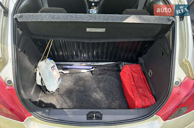 Хетчбек Opel Corsa 2008 в 