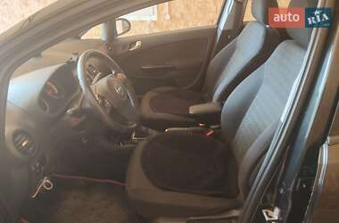 Хетчбек Opel Corsa 2013 в 