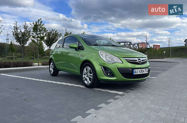Хетчбек Opel Corsa 2011 в 
