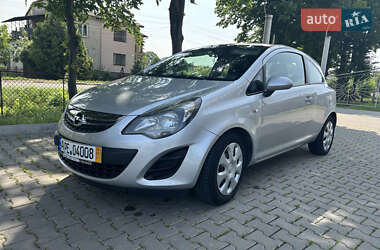 Хэтчбек Opel Corsa 2013 в 