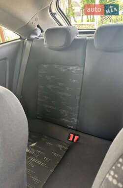 Хэтчбек Opel Corsa 2013 в 